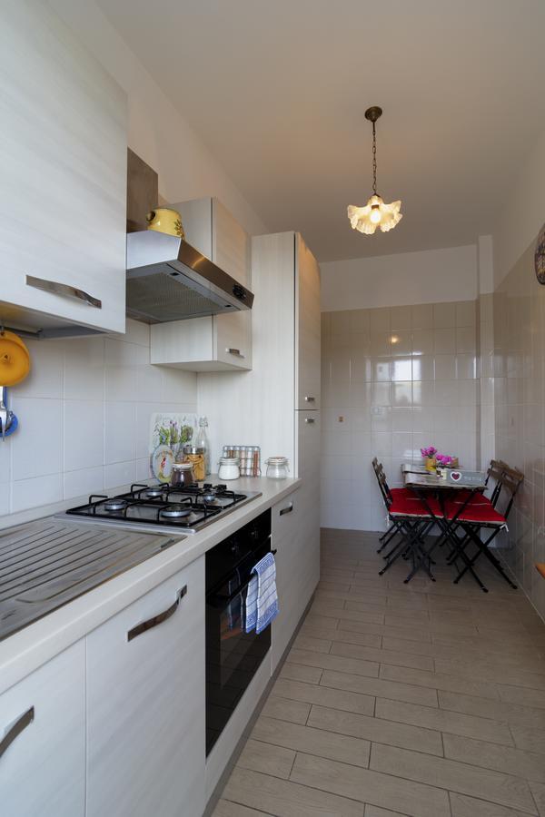 La Casetta Di Nonna Anna - 120 Mq Bright Apartment In Rome Downtown Eksteriør billede